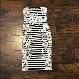 Express Size 0 Strapless Body con Midi Dress Black and White Flowers